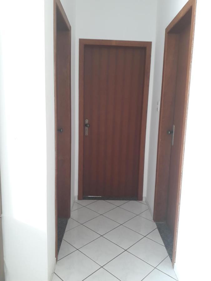 Duas Quadras Mar Em Canasvieiras Edificio Ana Carolina Com Elevador E Proximo Trapiche Appartement Florianópolis Buitenkant foto